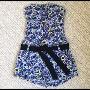 🌸H&M DIVIDED Floral Romper Size 4
