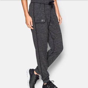 💫Under Armor HeatGuard Tech™ Women Pants Size S