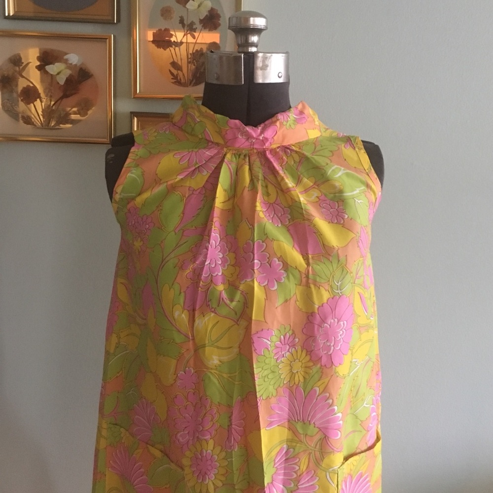 🍐 VINTAGE Adorable 60/70s Mod Spring Dress