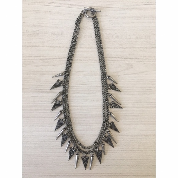 Vintage Necklace - Picture 2 of 3