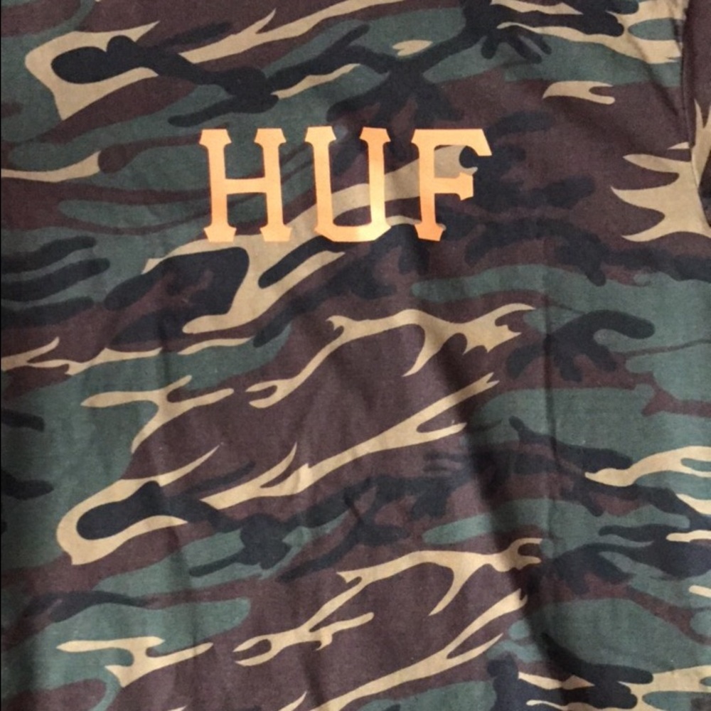 HUF CAMO TEE