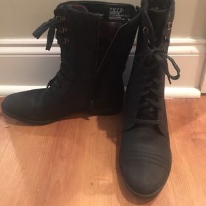 Brand new black weatherproof combat boots