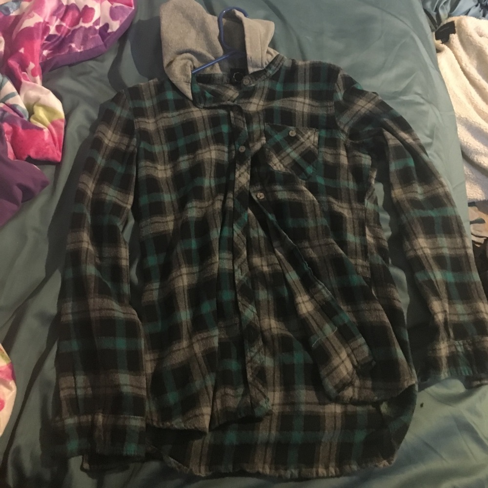 long sleeve hooded flannel