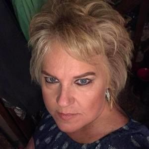 Meet your Posher, Naomi