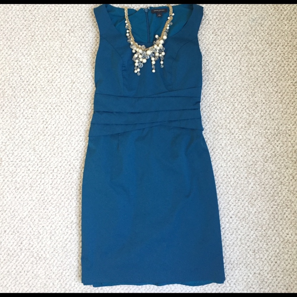 ✨BANANA REPUBLIC Blue sleeveless dress Size 4