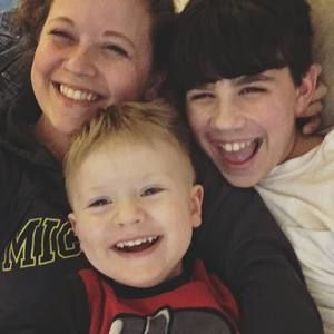 Meet your Posher, Leah