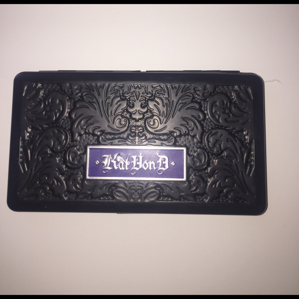 Kat Von D Poetica Palette