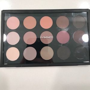 Mac Nordstrom c'est chic eye shadow x15 palette