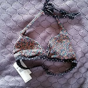 Reversible bikini top