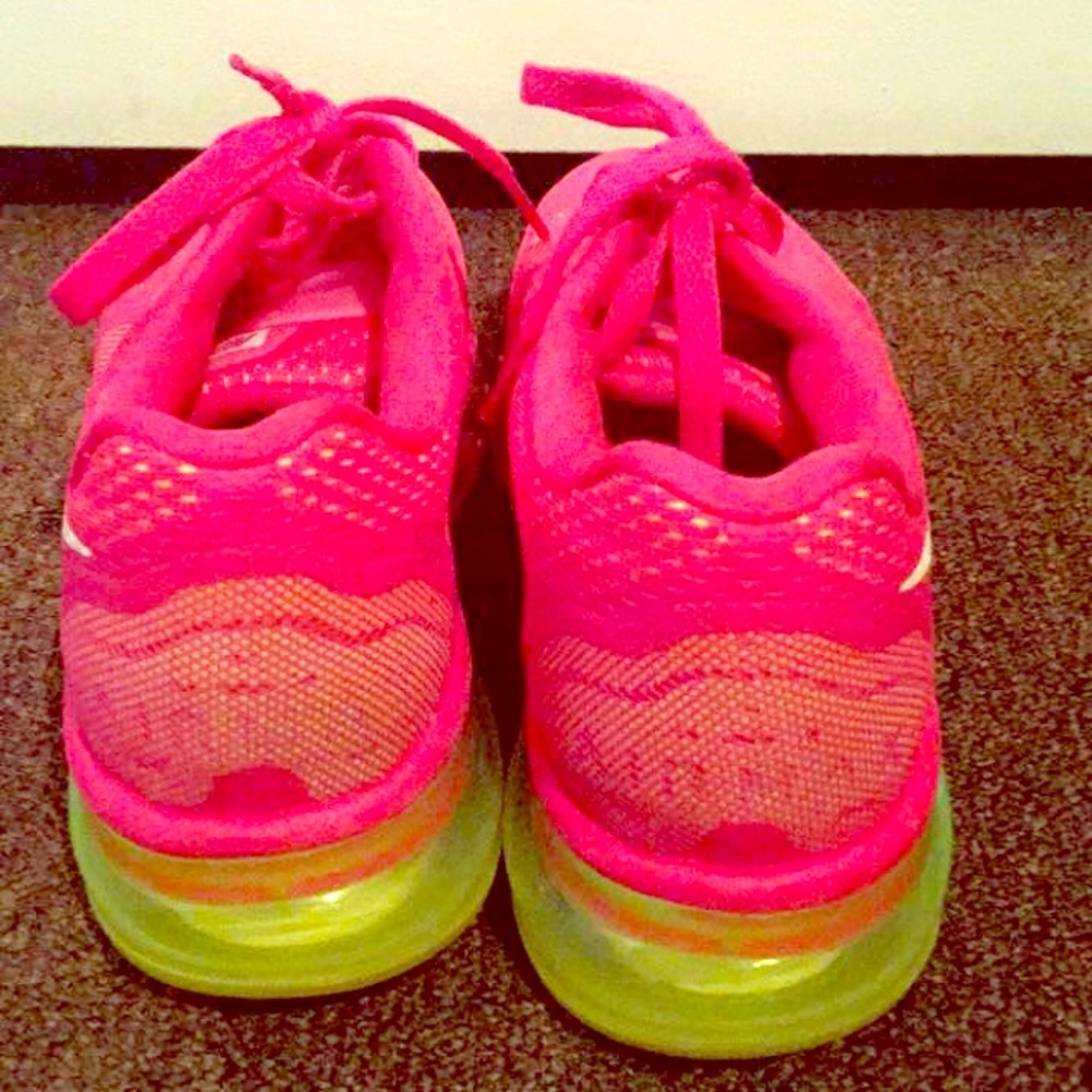 Nike AirMax - Picture 2 of 4