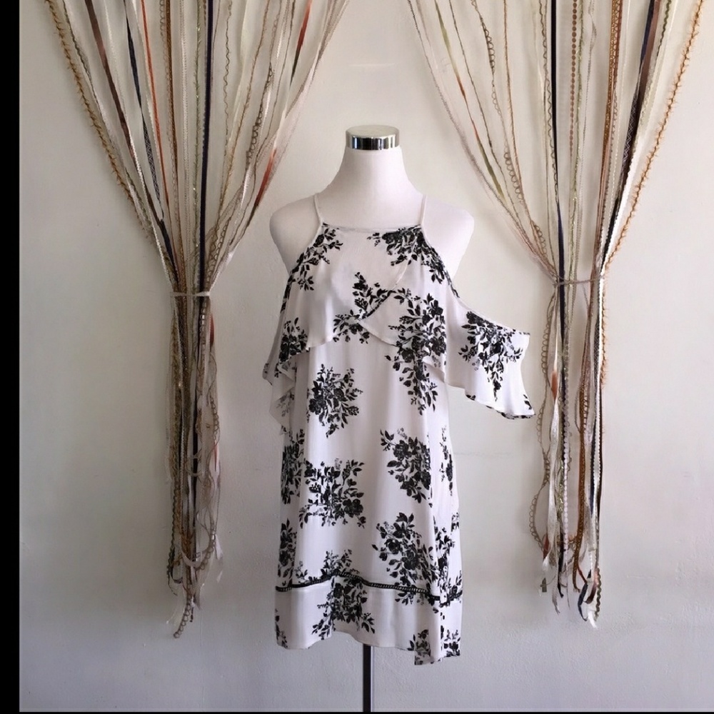 Beautiful cold shoulder dress