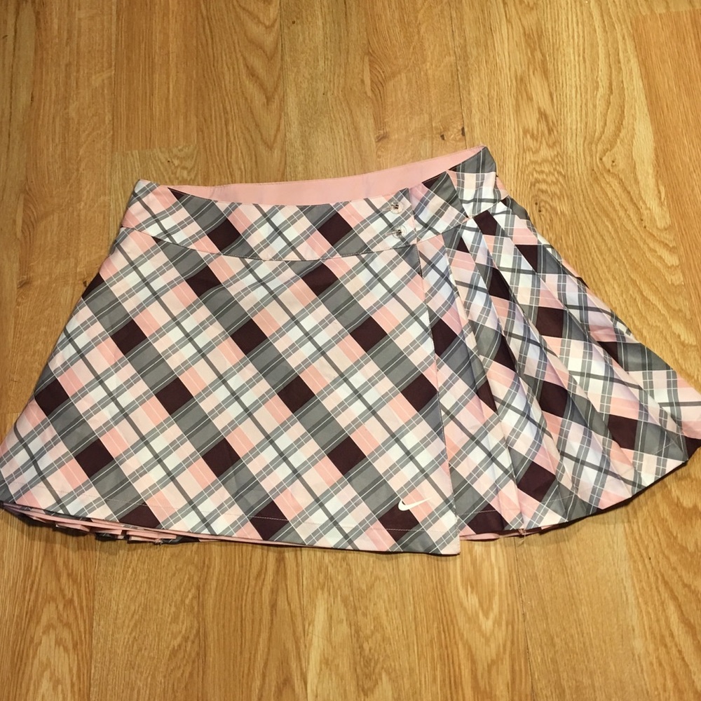 NIKE tennis REVERSIBLE skirt size 11?