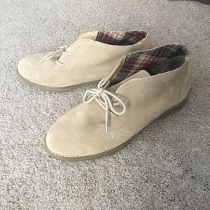 Eddie Bauer tan booties