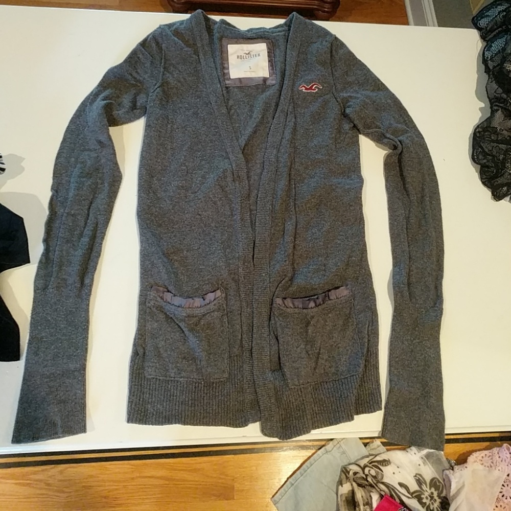 Hollister sweater