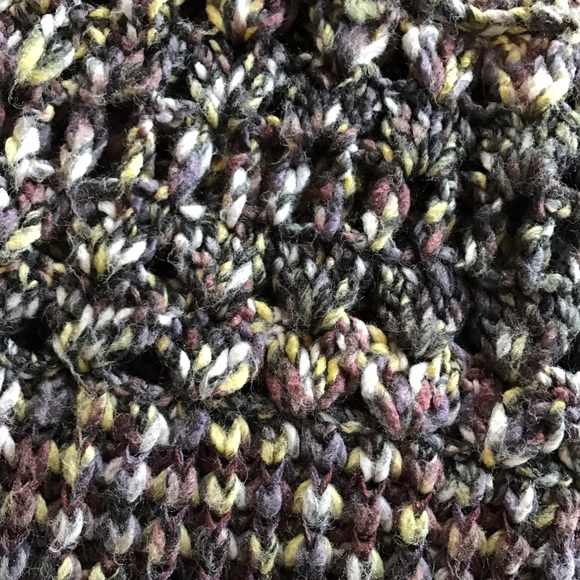 Scarf - Picture 2 of 4