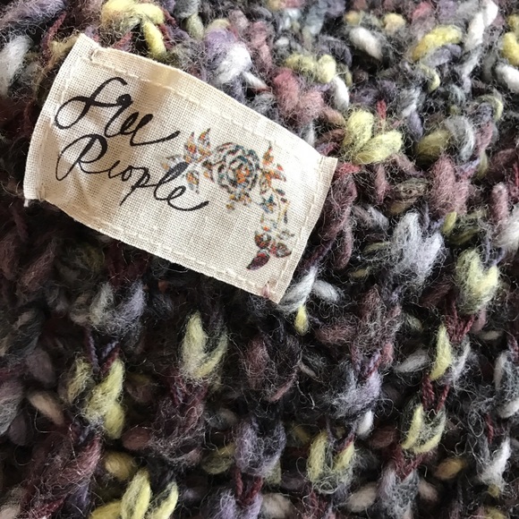 Scarf - Picture 3 of 4