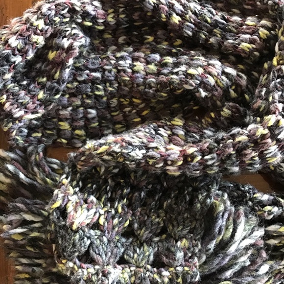 Scarf - Picture 4 of 4