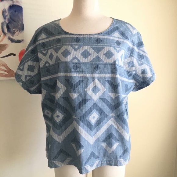 Old Navy Tops - Chambray blouse