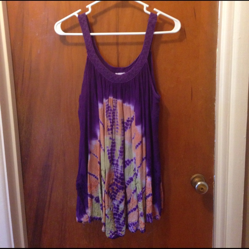 Flowy tie died summer top