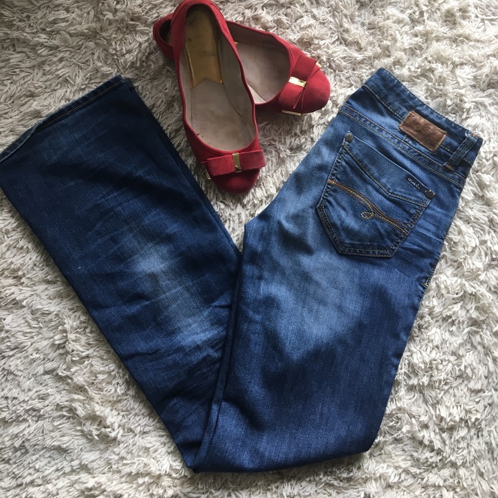 Mavi "Zoe" style mid-rise boot cut jeans 27