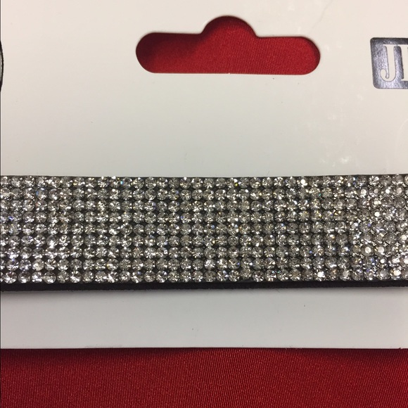 Chokers - Picture 2 of 3