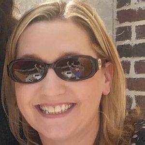 Meet your Posher, Adeina
