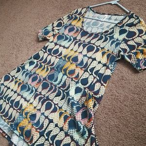 LuLaRoe Perfect Tee - Small