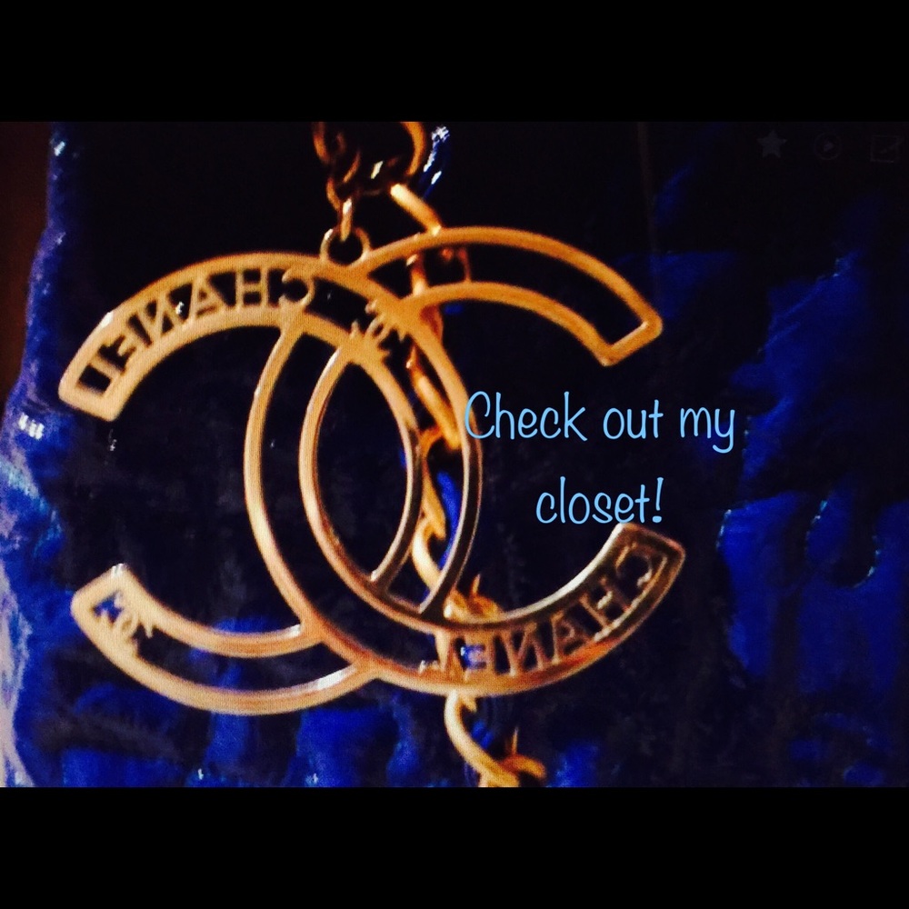 Swing by my closet when you have a sec!