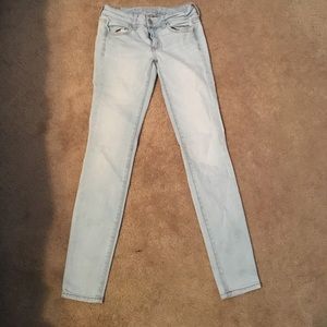 Light super stretch skinny jeans. Good condition
