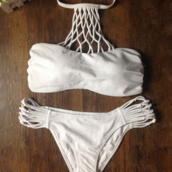 🔴CLEARANCE! White Swimsuit Bikini - Picture 2 of 4