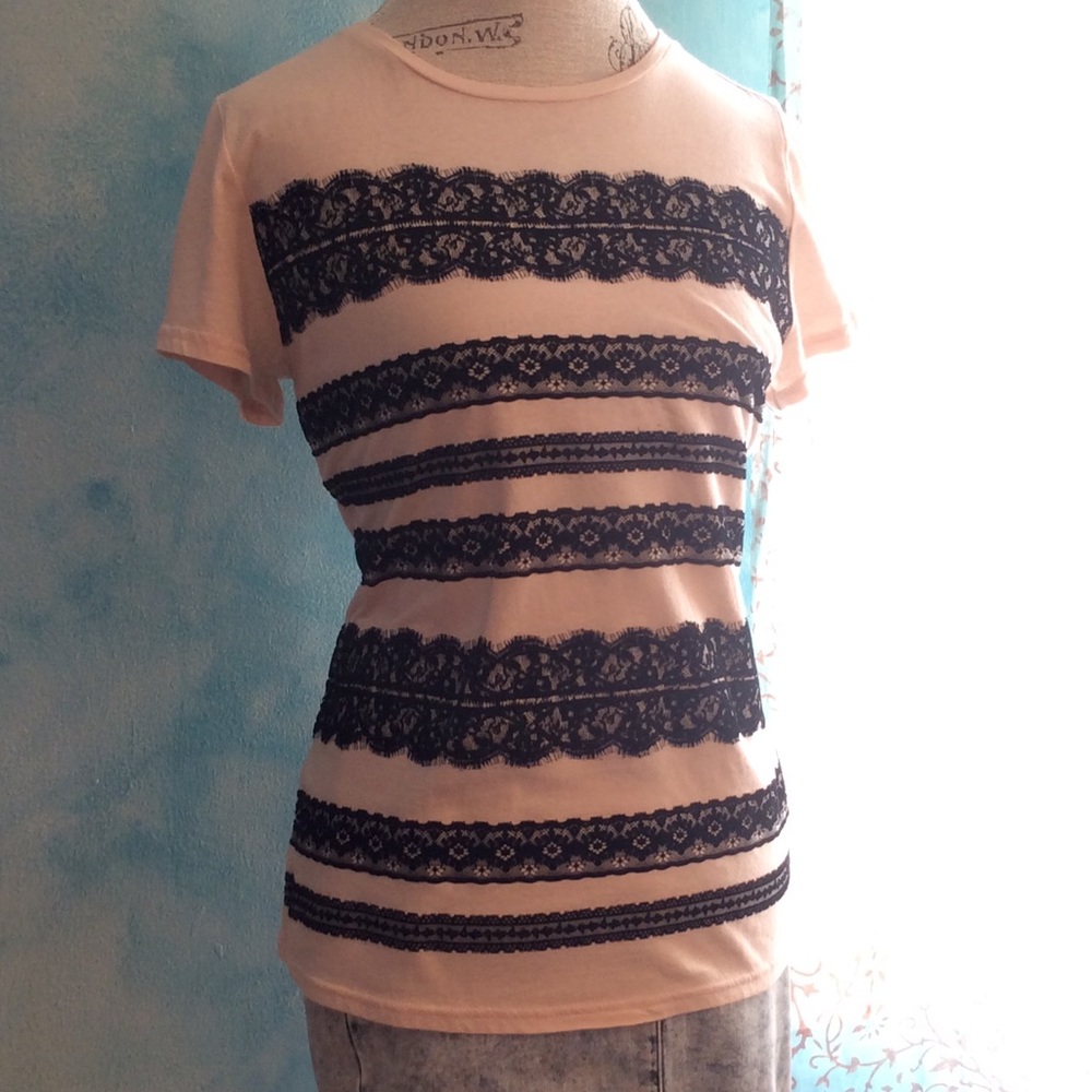 Cotton and lace appliqué t shirt