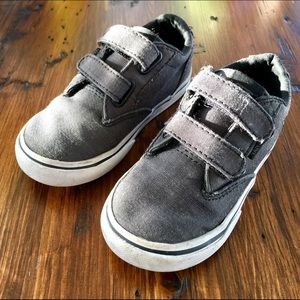 Vans Toddler's shoe in size 8