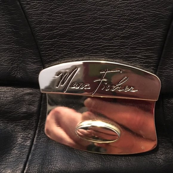 ❤️NWOT Beautiful black Marc fisher bag pleather - Picture 4 of 4