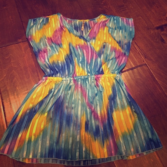 carrie Allen Tops - Super cute flowy top