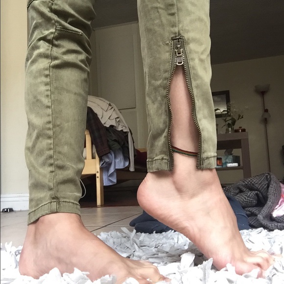 L.O.G.G. Army Green Skinny Cargo Pants - Picture 3 of 8