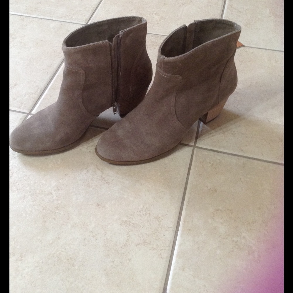 Romy Sole Society Western Bootie