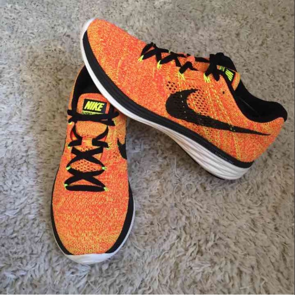 Nike flyknit lunar 3