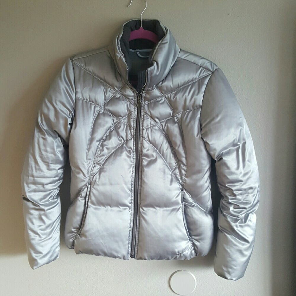 Nike puffer
