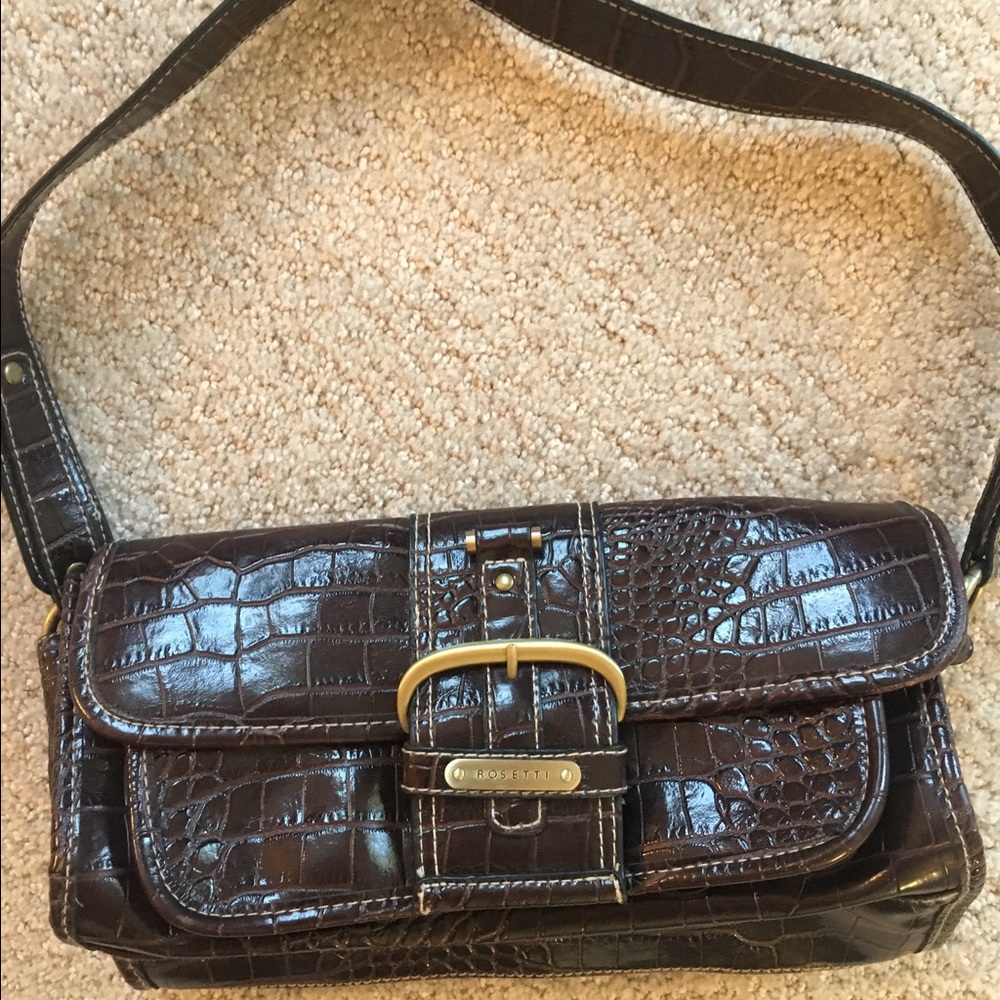 EUC brown leather embossed Rosetti purse!