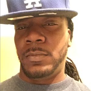 Meet your Posher, Troy