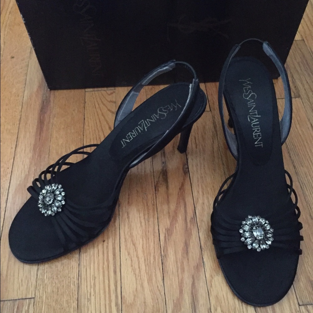YSL Yves Saint Laurent size 6.5 formal shoe