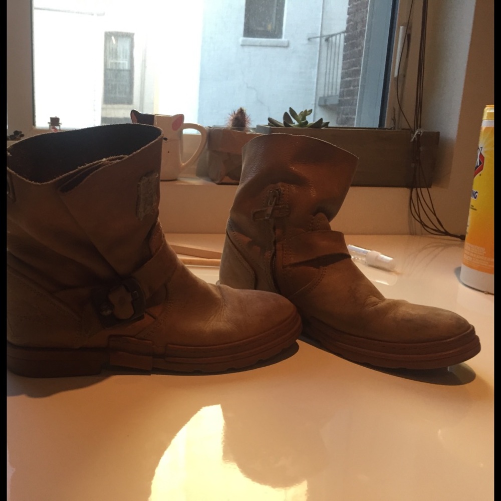 Brown leather ankle boots