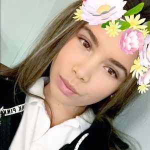 Meet your Posher, Beatriz