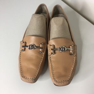 ❌❌SOLD❌❌ Geox Loafers w/Silver Buckles. Size37