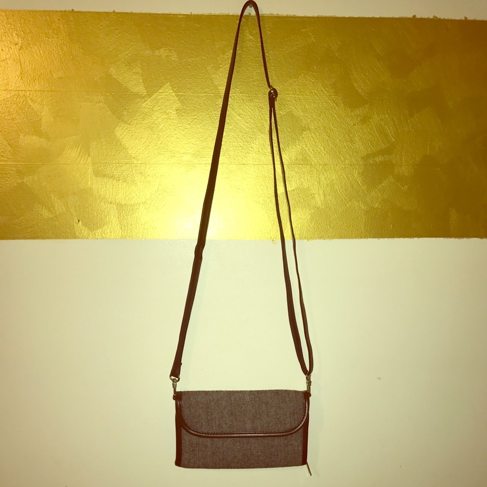 SALE!!! THIRTY ONE EVERY WEAR WALLET