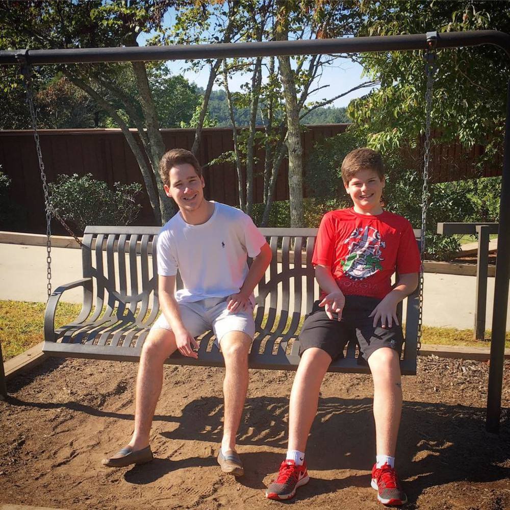 Meet your Posher, Ethan