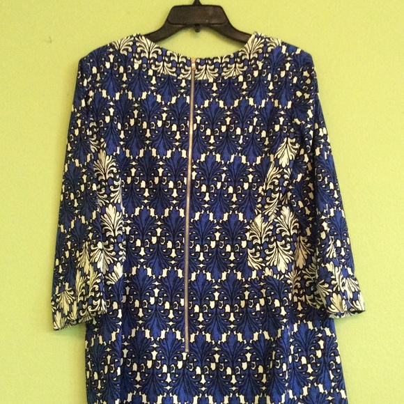 Dress - Picture 2 of 3