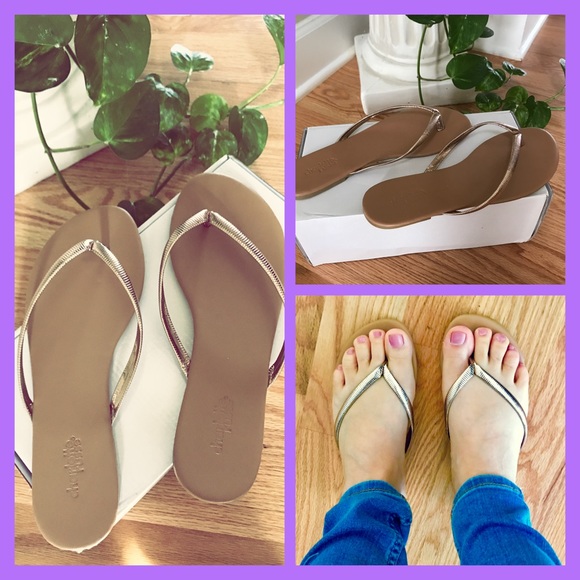 ROSE GOLD FLIP FLOPS PRICE IS FIRM - Picture 2 of 4