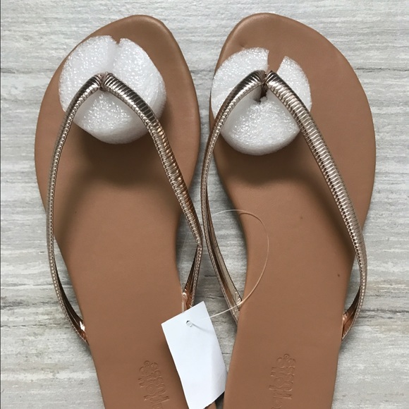 ROSE GOLD FLIP FLOPS PRICE IS FIRM - Picture 4 of 4