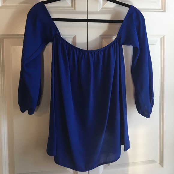 SOLD-Royal blue off the shoulders top - Picture 2 of 3